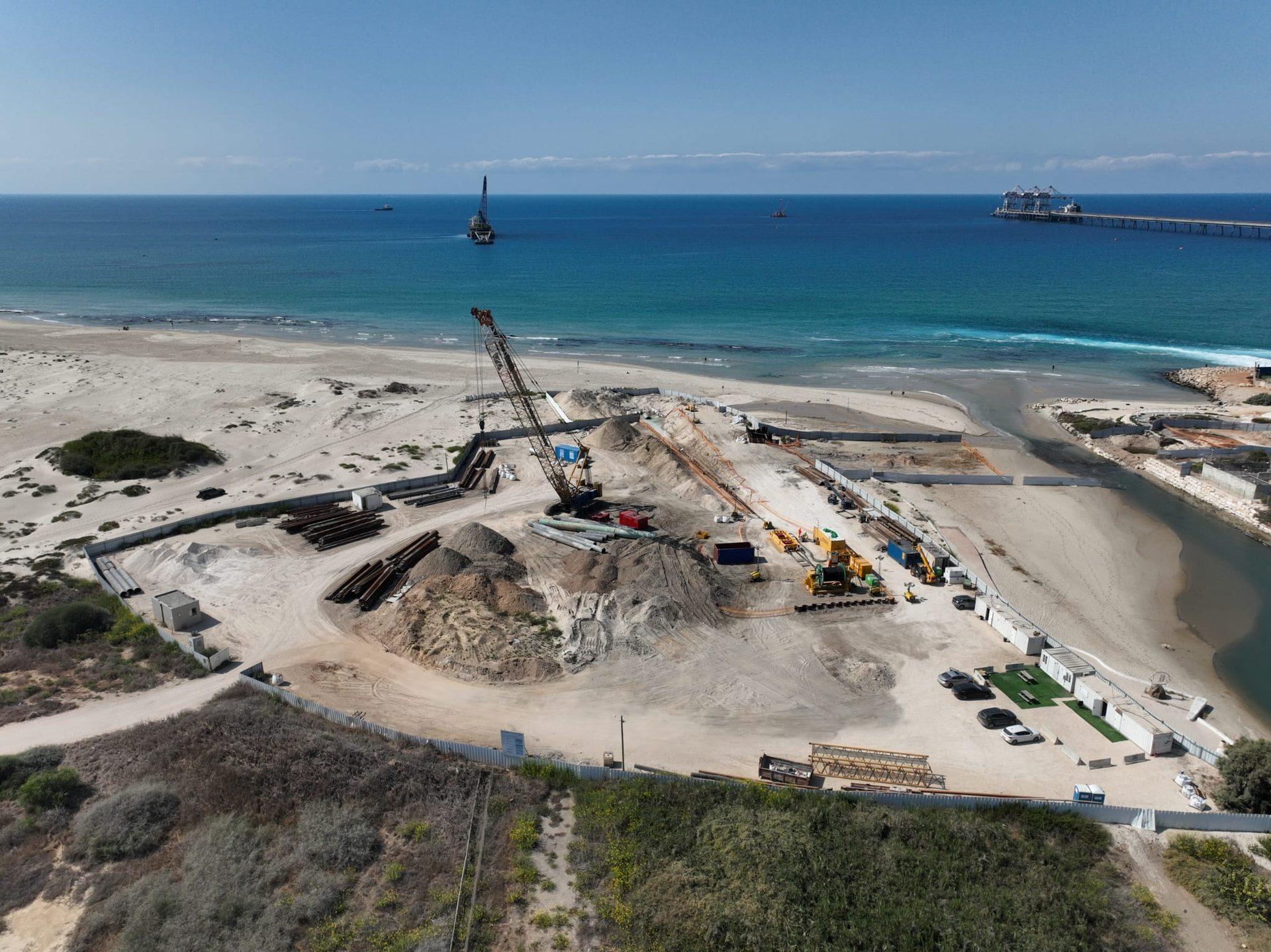 Hadera Hot-Tap Pipeline project — offshore worksite